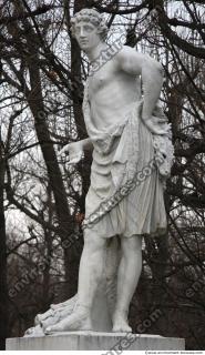 historical statue 0072